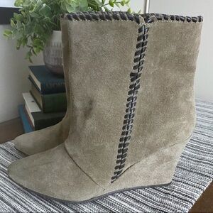 Charles David / Naya Suede Wedge Booties 8.5